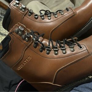 Durable Insulated Men's Boots in Brown